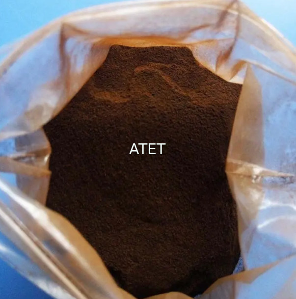 Teneur solide supérieure à 93 pour cent de lignosulfonate de calcium soluble dans l'eau, pH entre 4 et 6, adapté aux procédés industriels